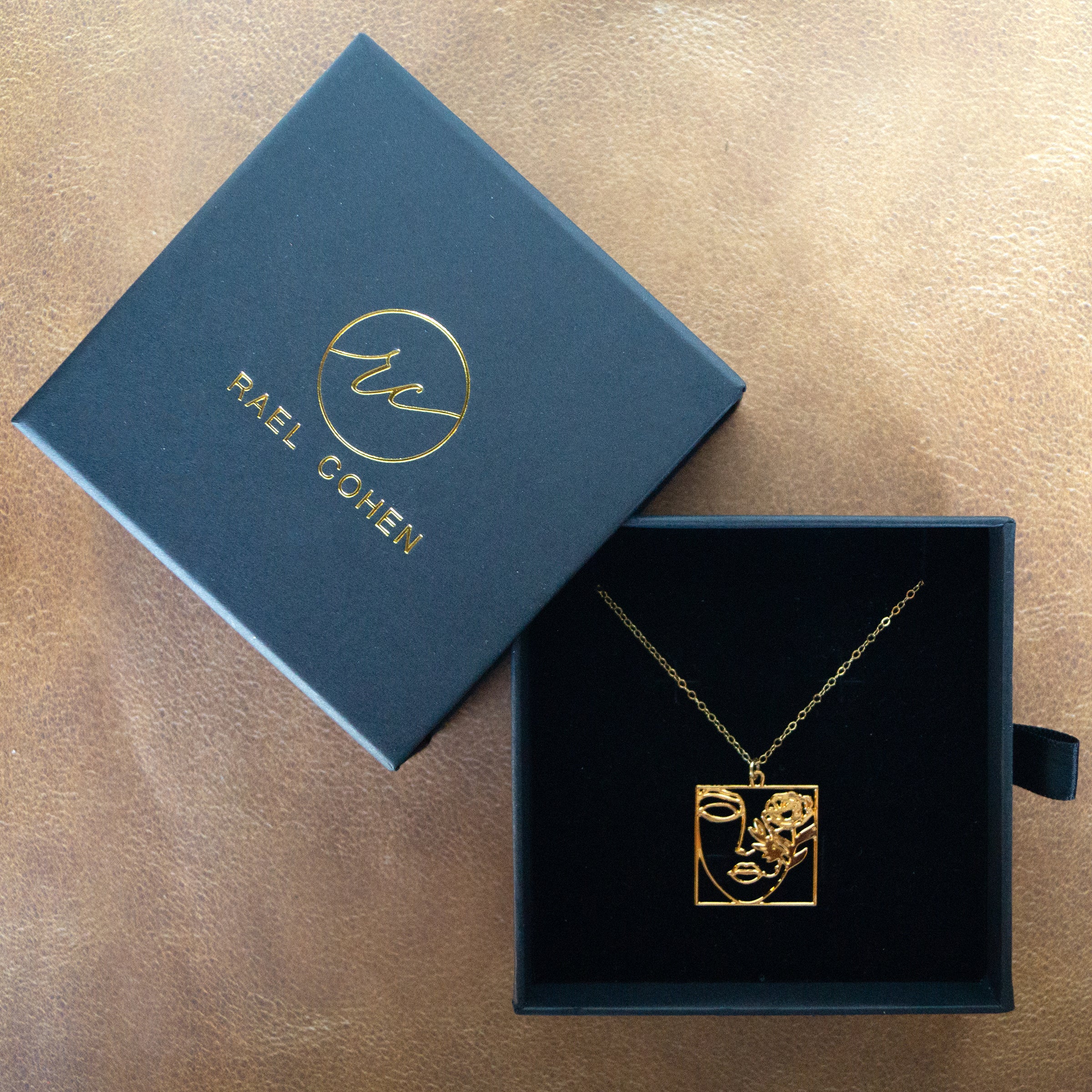 Line Jewelry - Women Figurine Necklace